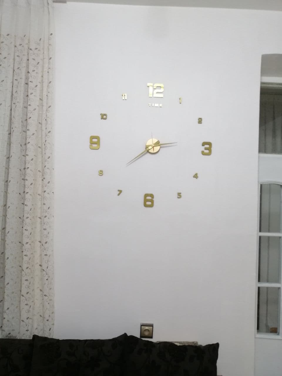 نمونه نصب شده ساعت دیواری طرح برلین